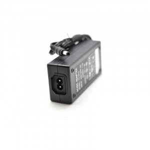 Alimentator transformator stabilizat 220V – 12V / 6A