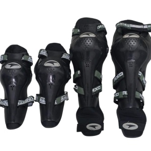 Set complet protectii moto genunchiere si cotiere M4