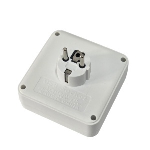 Triplu stecher Schuko cu 2 prize 220V, 2x USB-A + 1x USB-C, buton ON/OFF, 2500W - Img 4