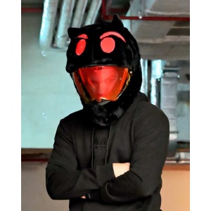 Husa casca moto - Demon negru ( ochii rosii )