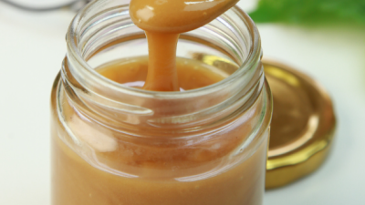 Miere de Manuka beneficii – de ce nu e ca mierea obișnuită?