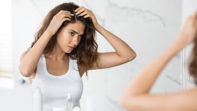 Tratament mătreață și coji recomandat pentru scalp iritat