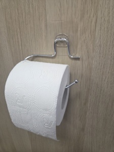Suport hârtie igienică aspect cromat si elegant – prindere prin lipire, montaj rapid in 5 minute, fără găurire - Img 3