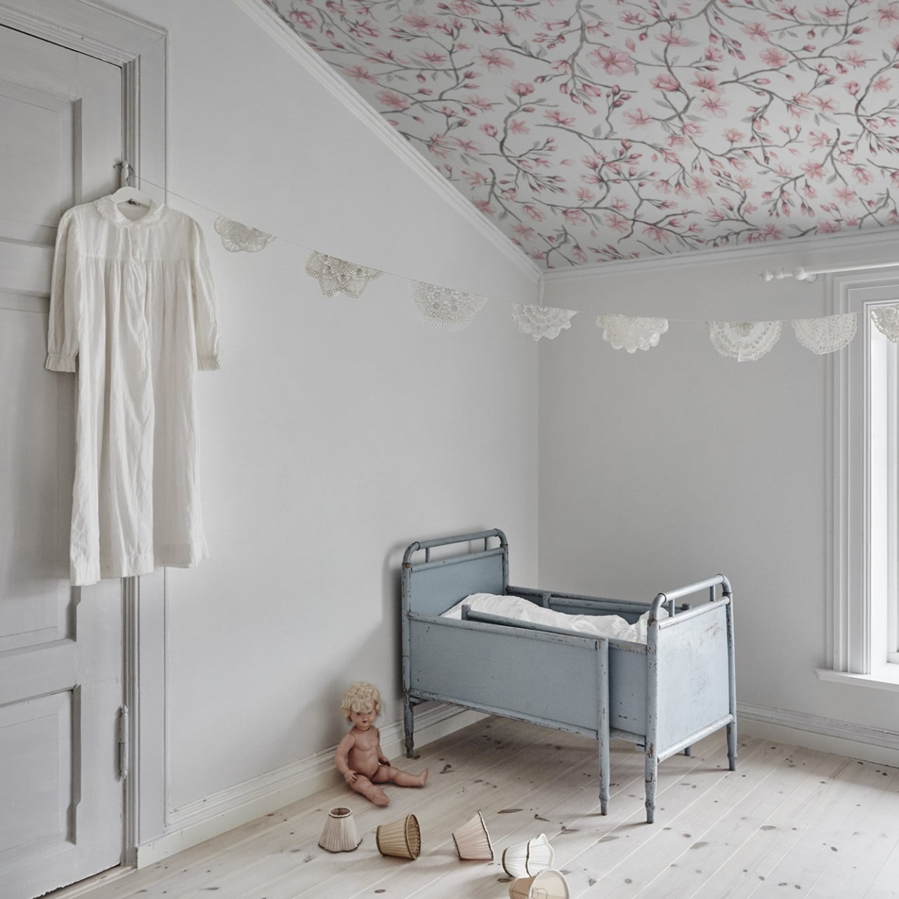 Fototapet lavabil, Sakura Sky Pink, Sandberg — imaginea 3