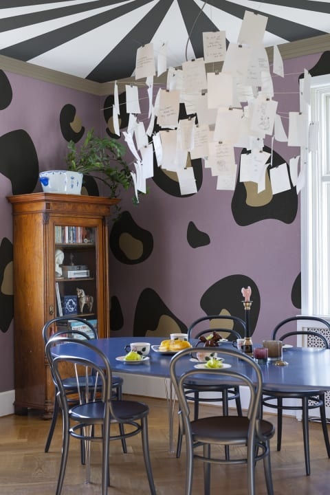 Fototapet, Giant Leopard, Lilac, Rebel Walls - 3