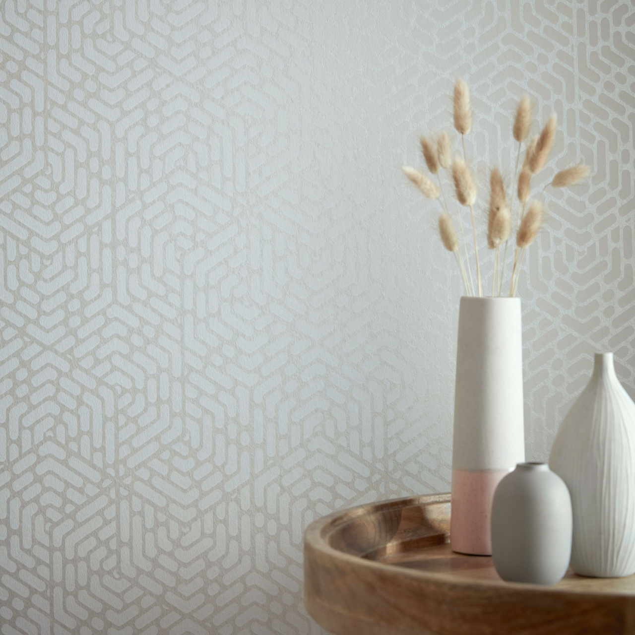 Tapet, Willow, Pearl Cream Luxury Geometric, 1838 Wallcoverings, 5.3mp / rola