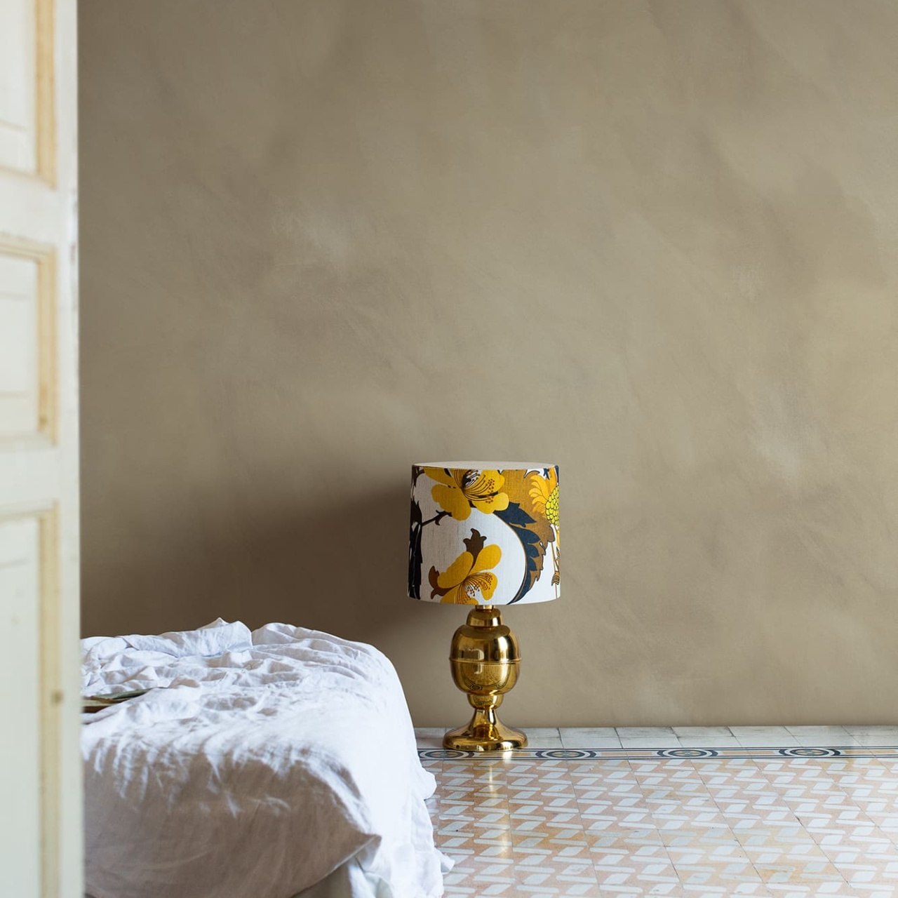 Fototapet, Wave Border, Brown, Rebel Walls - 3