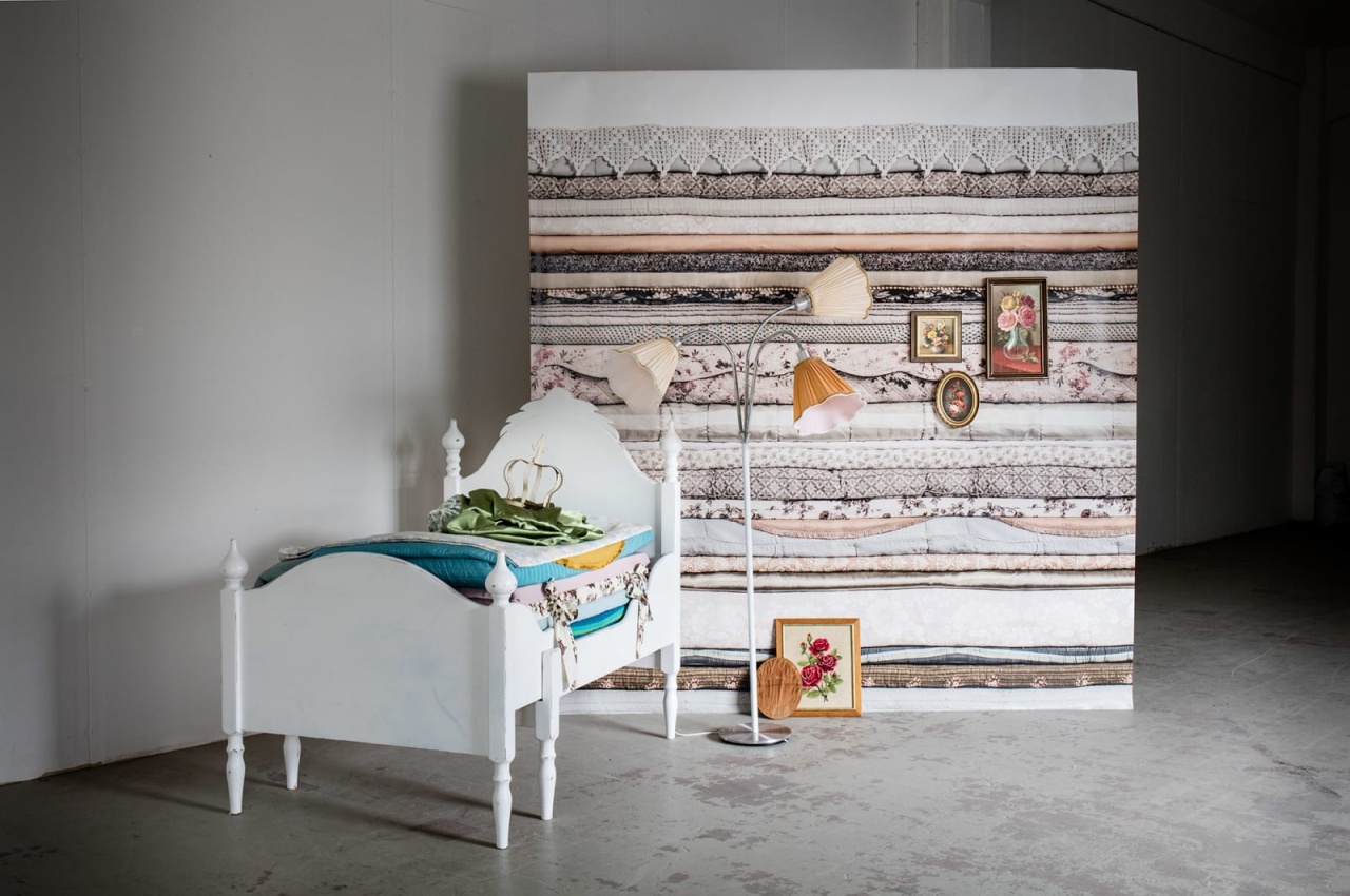 Tapet Her Royal Slumber, Vintage, Rebel Walls - 3 | YEO