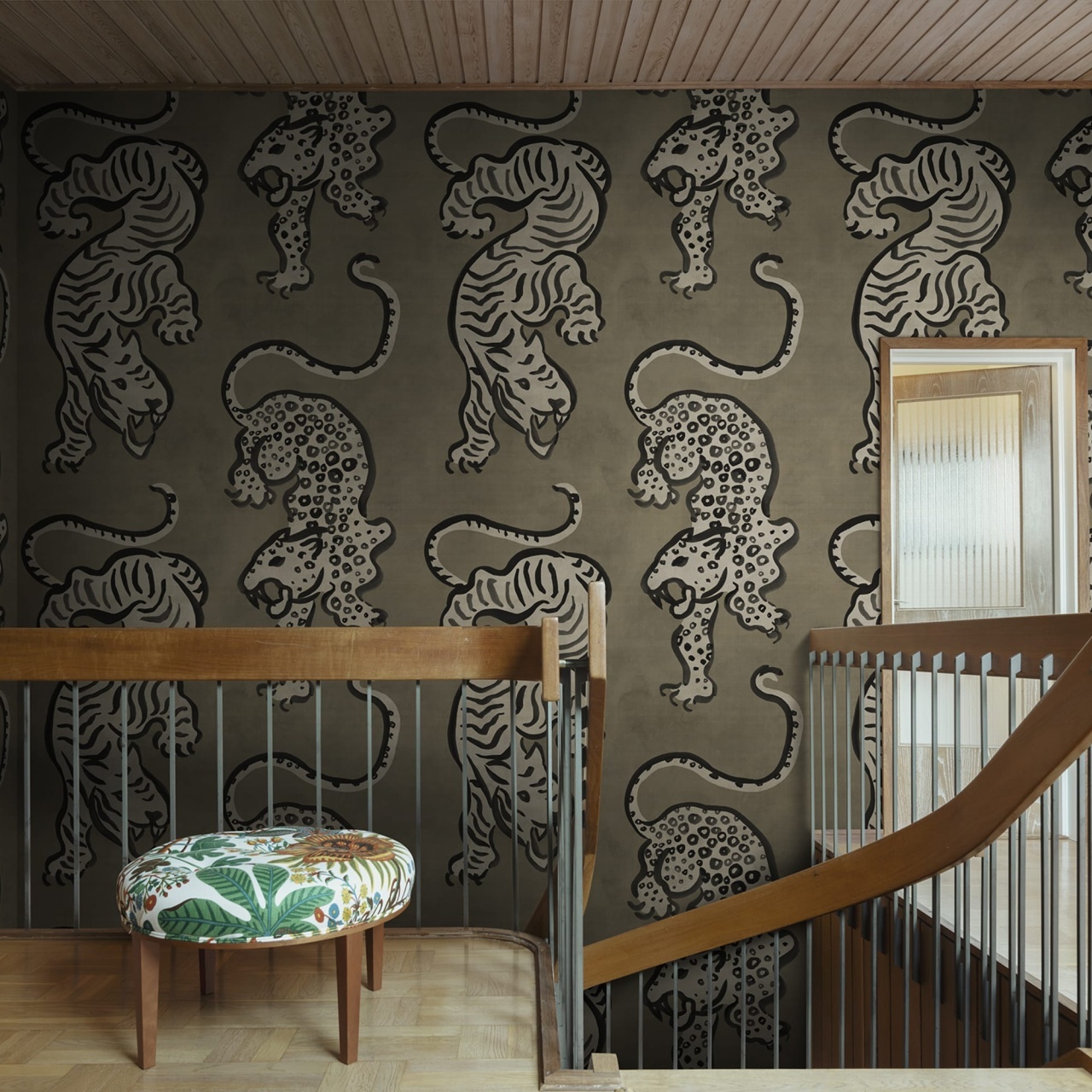 Fototapet, Ink Tiger, Brown, Rebel Walls - 3