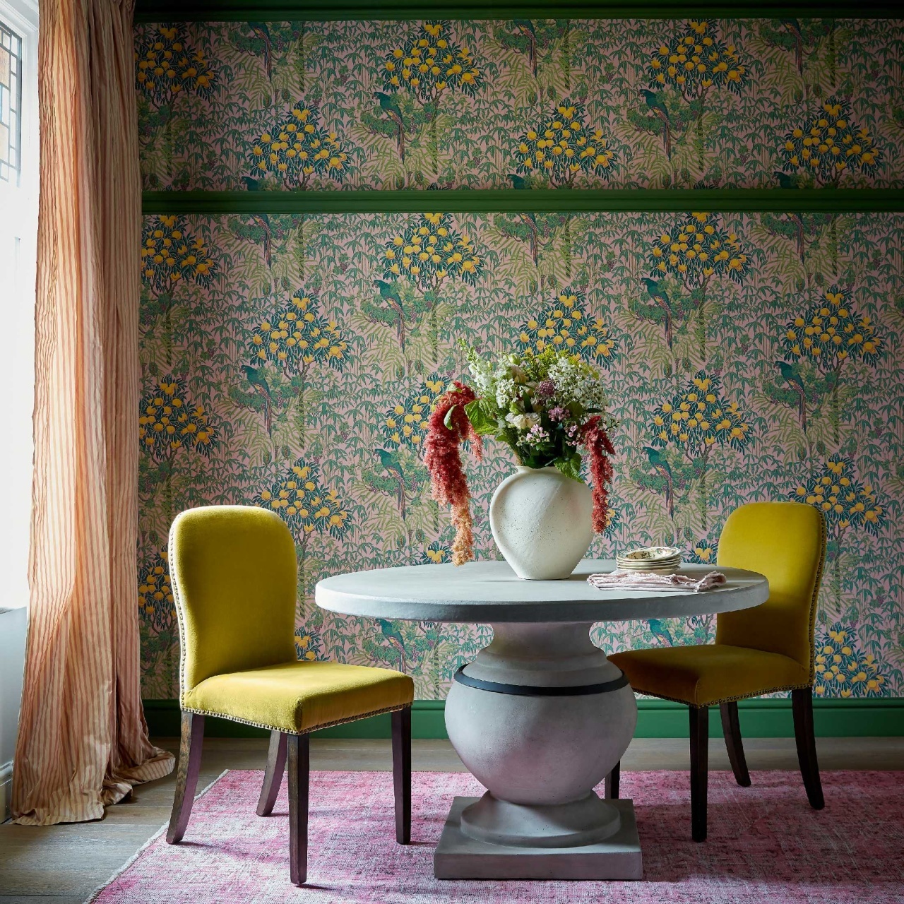 Tapet, Macaw, Blush Pink, 1838 Wallcoverings, 5.3mp / rola