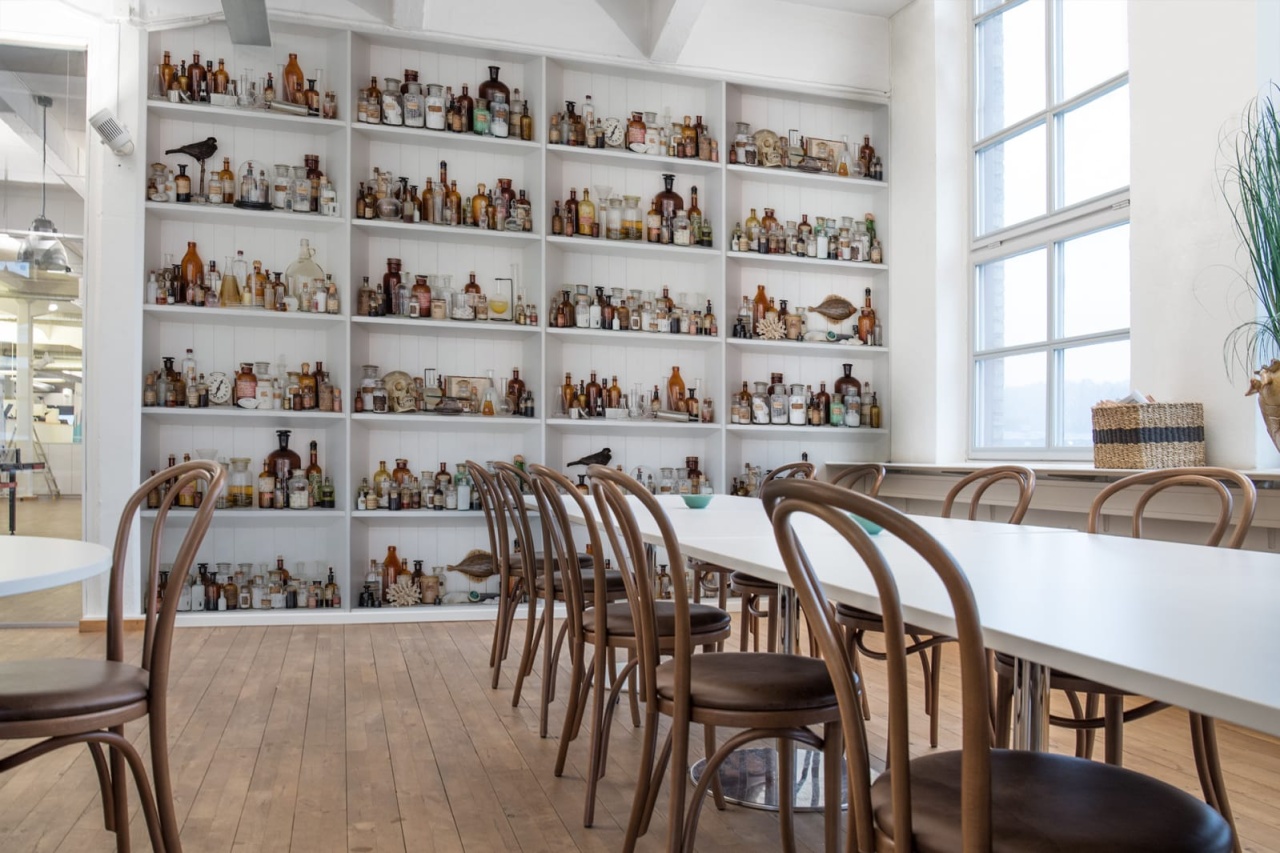 Fototapet, 3D Cabinet of Curios, Rebel Walls — imaginea 4