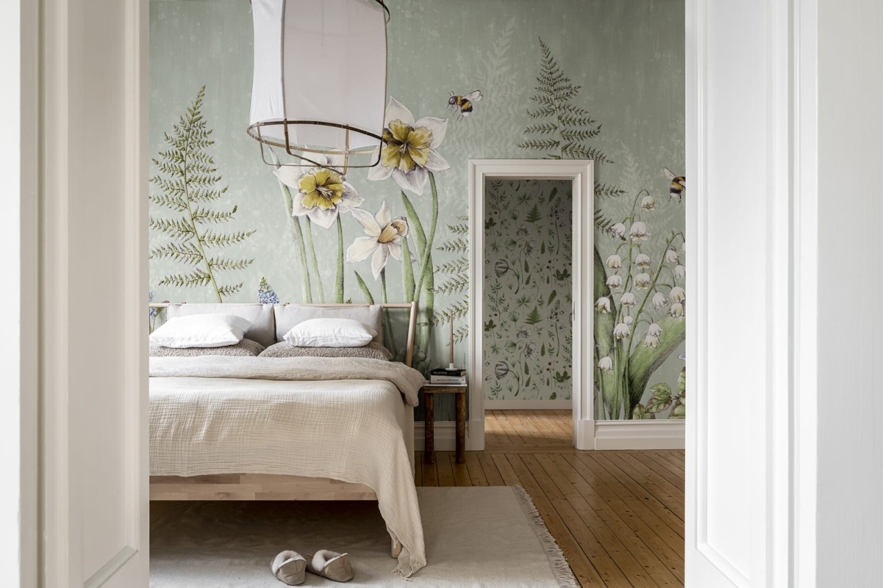 Fototapet, Bumblebee, Green, Rebel Walls - 3