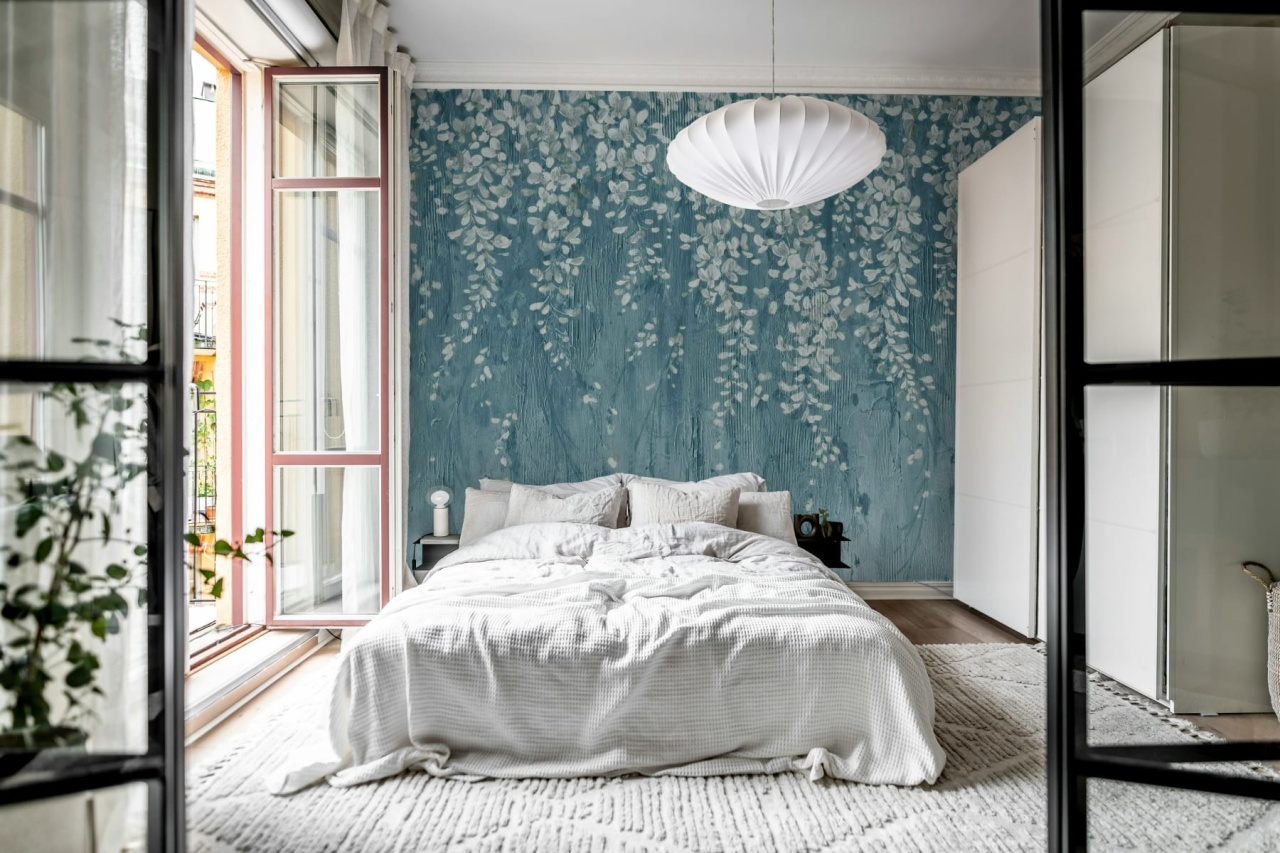 Fototapet, Draped Blossoms, Dark Blue, Rebel Walls