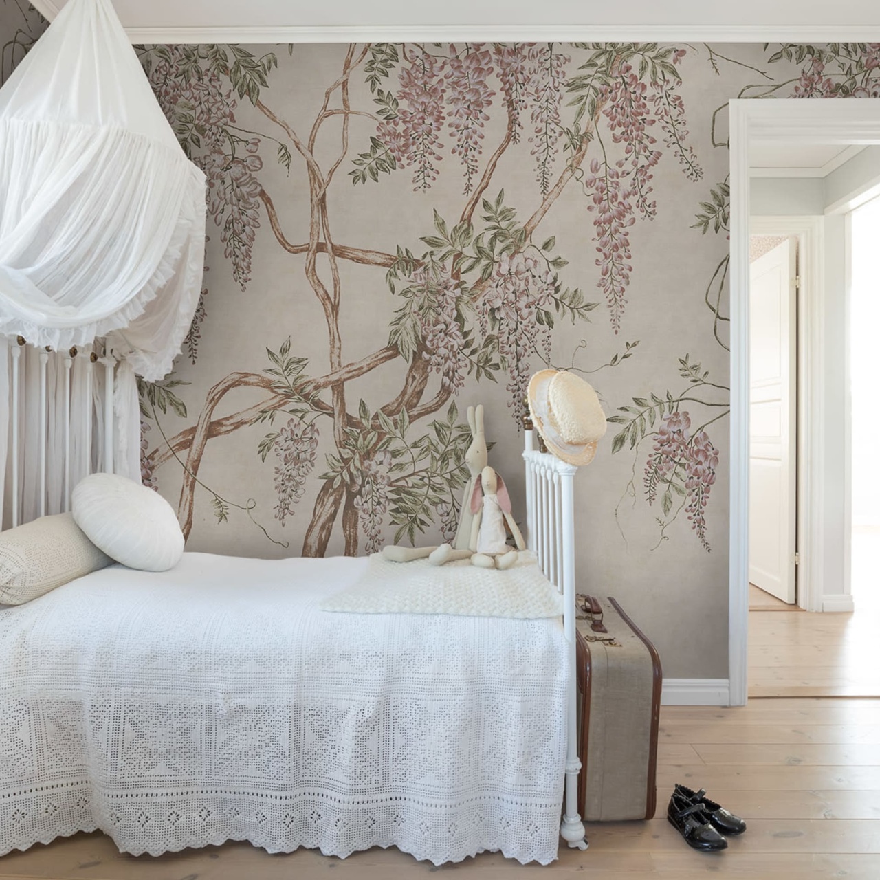 Fototapet, Wisteria Tree, Sand, Rebel Walls