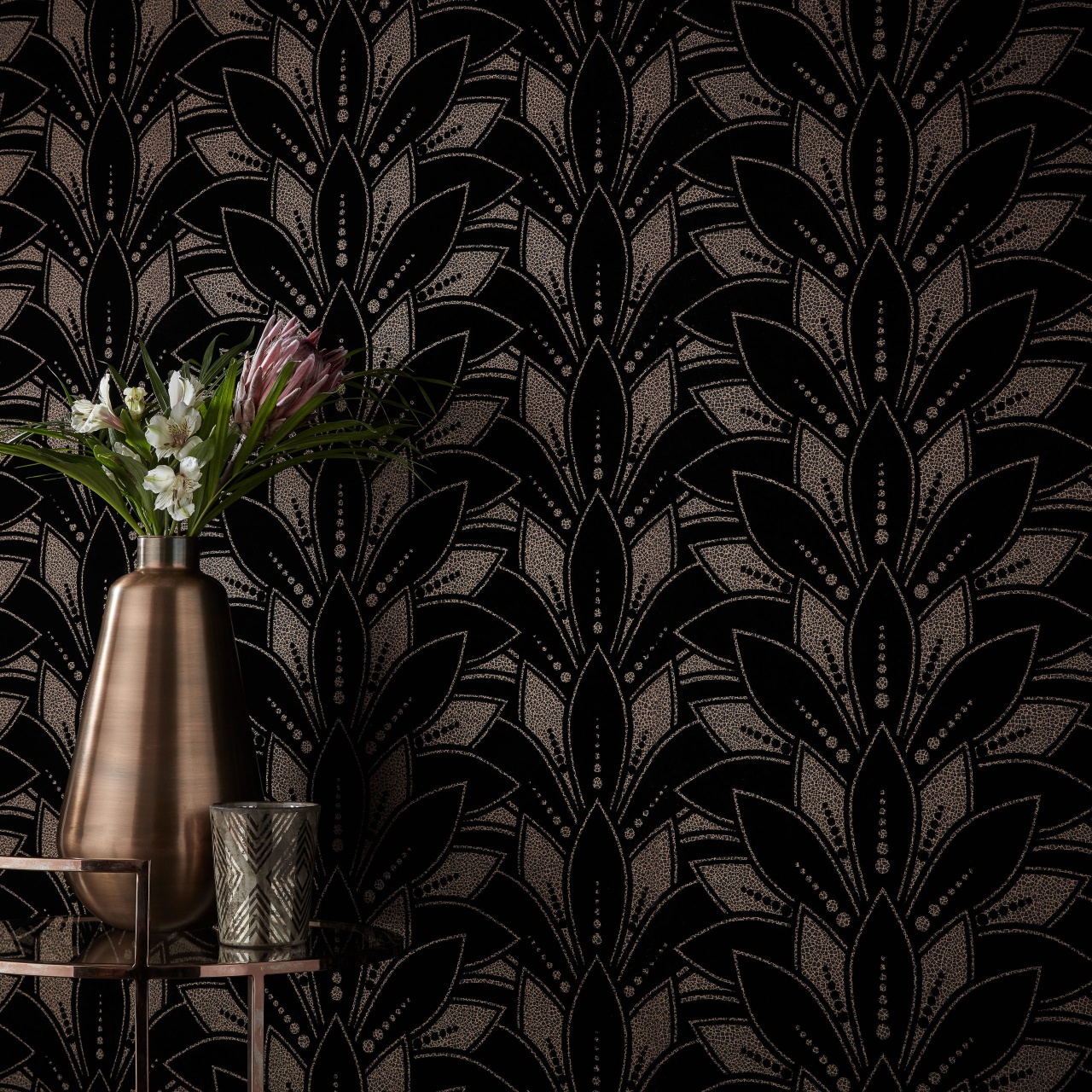 Tapet, Astoria, Jet Black Luxury Flock, 1838 Wallcoverings, 5.3mp / rola