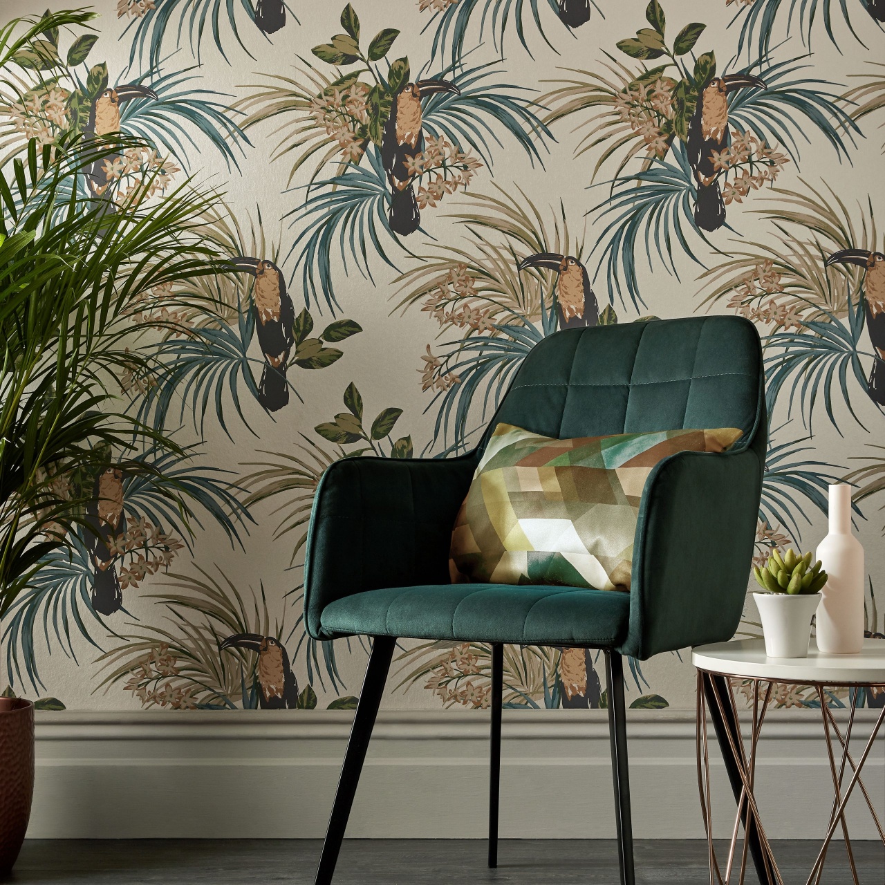 Tapet, Le Toucan, Emerald Green Luxury Bird, 1838 Wallcoverings, 5.3mp / rola