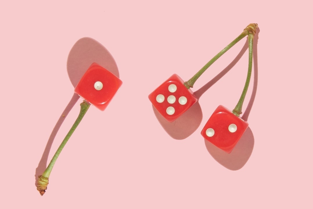 Fototapet, Cherry Dice, Pink, Rebel Walls - 4