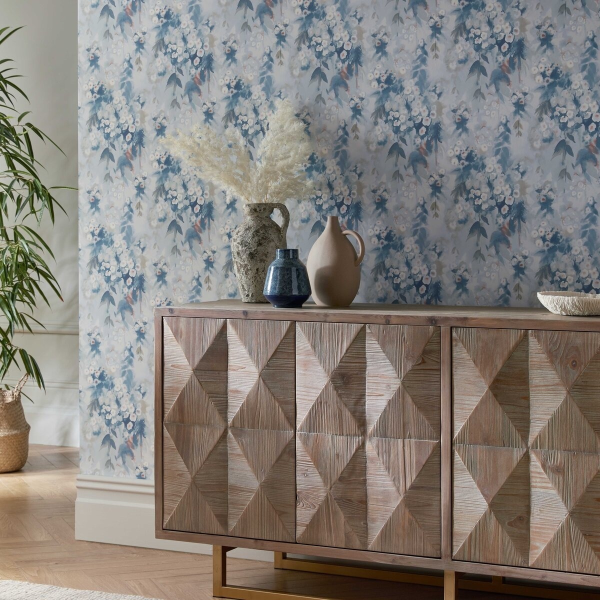 Tapet, Cascade, Cornflower Blue Luxury Floral, 1838 Wallcoverings, 5.3mp / rola