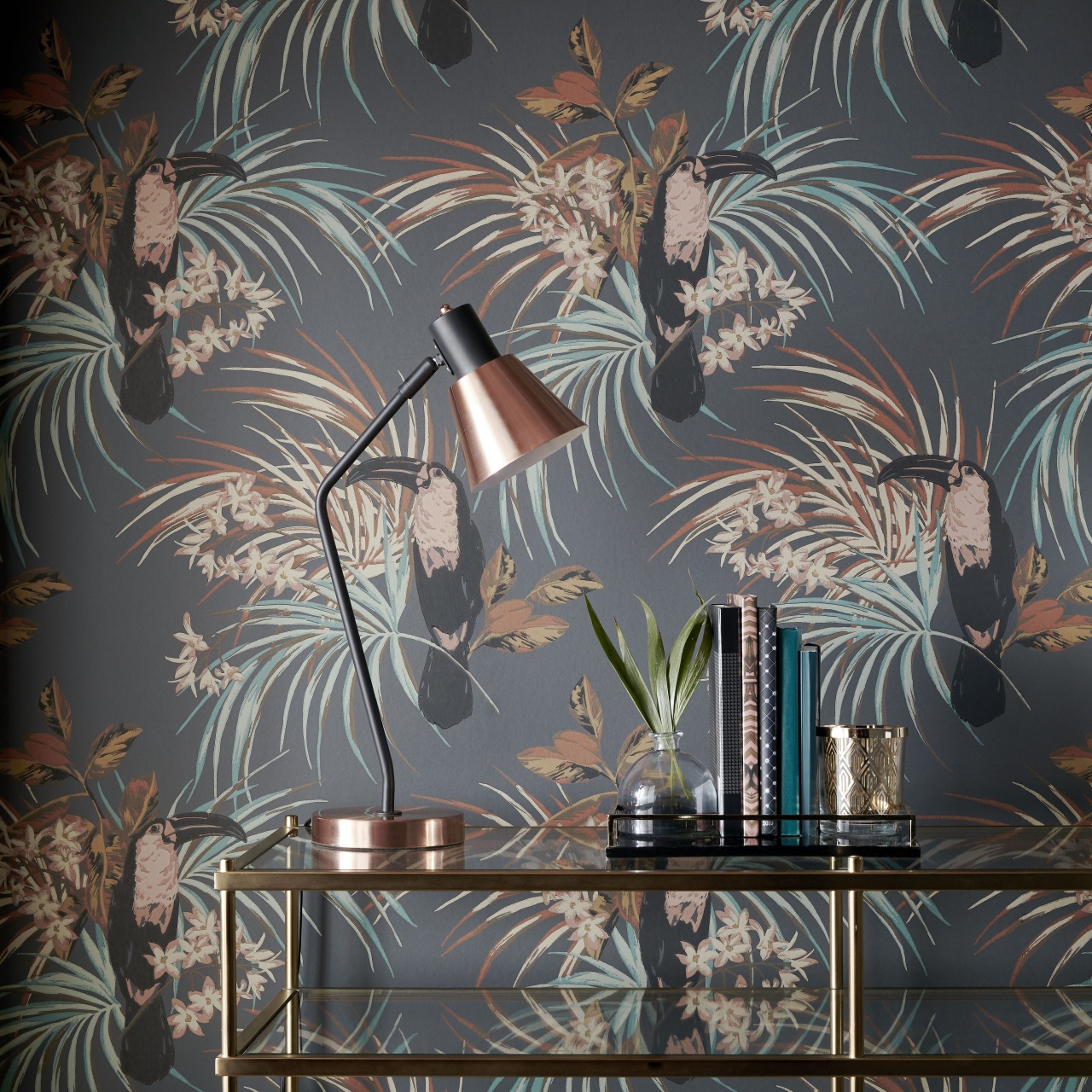 Tapet, Le Toucan, Charcoal Black Luxury Bird, 1838 Wallcoverings, 5.3mp / rola