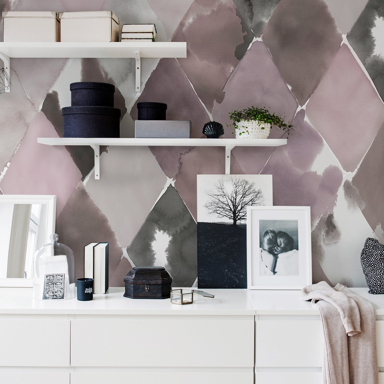 Fototapet, Big Harlequin, Plum, Rebel Walls
