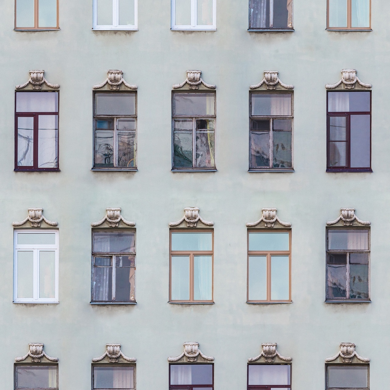 Fototapet, Window Row, Rebel Walls - 2