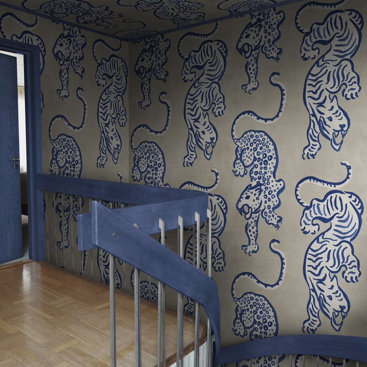 Fototapet, Ink Tiger, Blue, Rebel Walls - 3