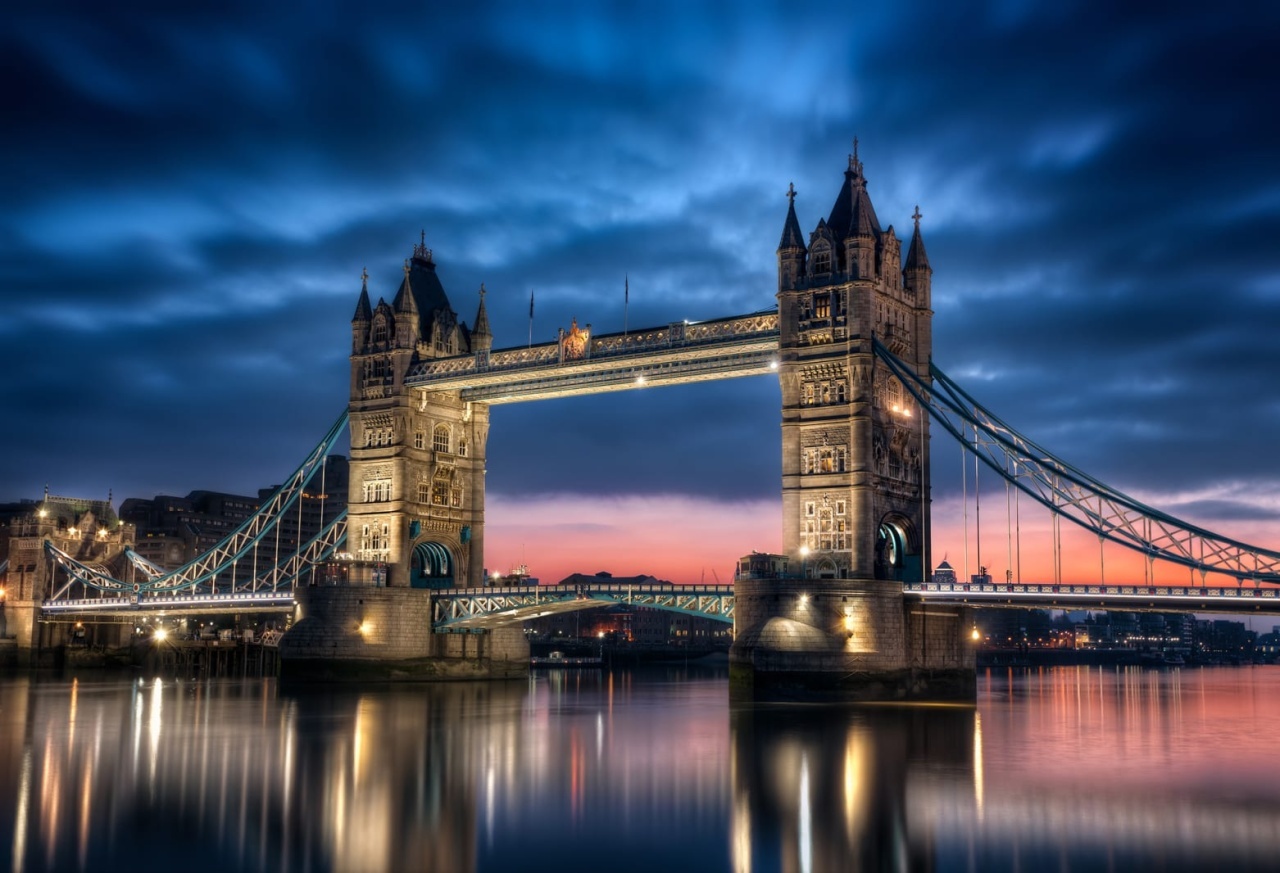 Fototapet, Tower Bridge, Rebel Walls - 2