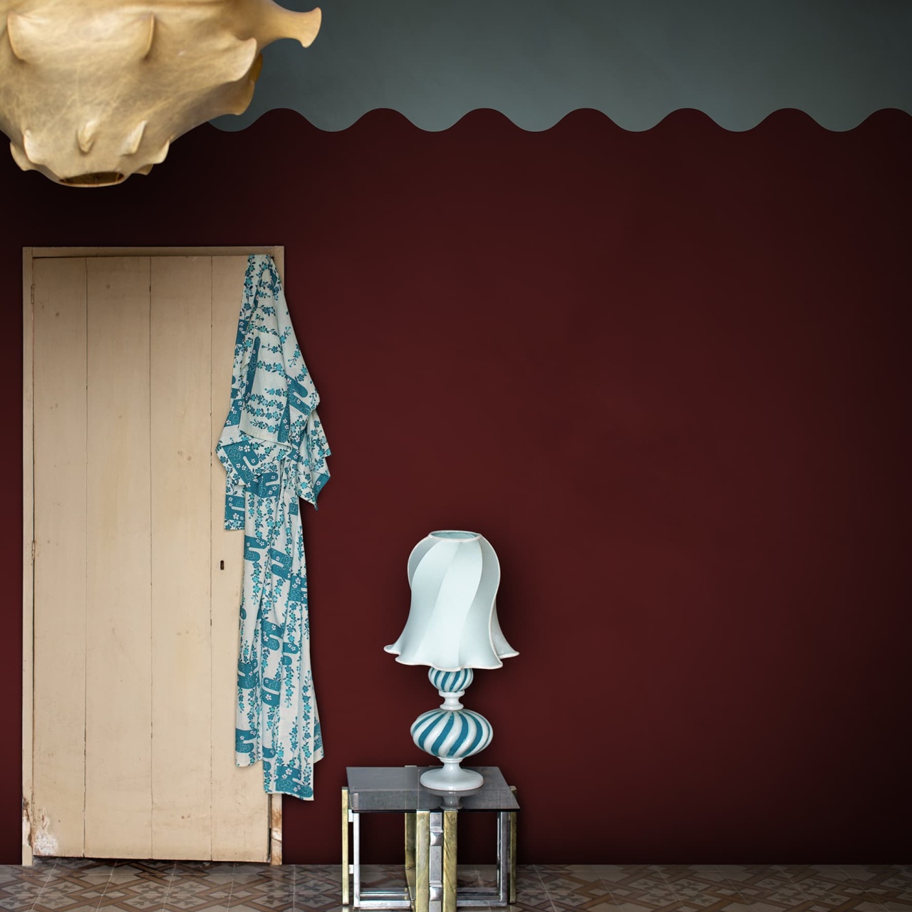 Fototapet, Wave Border, Burgundy, Rebel Walls - 3