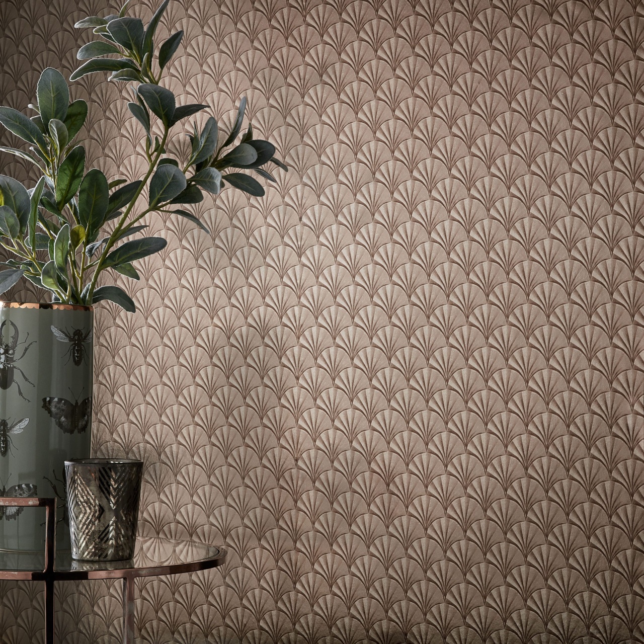 Tapet, Elodie, Burnished Gold Luxury Foil, 1838 Wallcoverings, 5.3mp / rola