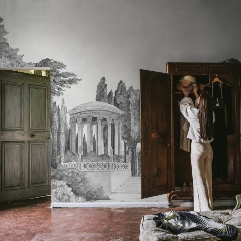 Fototapet, Chatsworth Park, Mirrored Graphite, Rebel Walls - Img 6