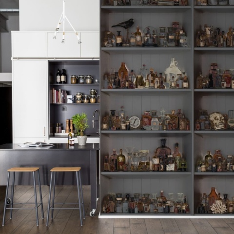 Fototapet, 3D Cabinet of Curios, Night, Rebel Walls - Img 6