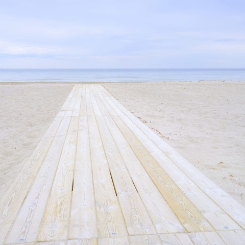 Fototapet, To the Sea, Sand, Rebel Walls - Img 5