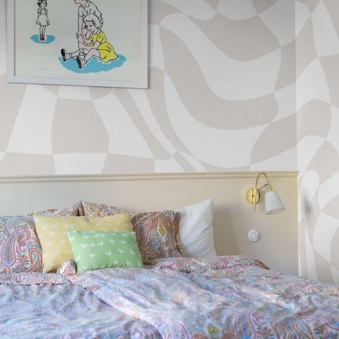 Fototapet, Psychedelic Chess, Beige, Rebel Walls - Img 3