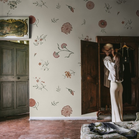 Fototapet, Flower Fall, Sand, Rebel Walls - Img 5