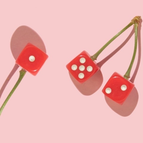 Fototapet, Cherry Dice, Pink, Rebel Walls - Img 4