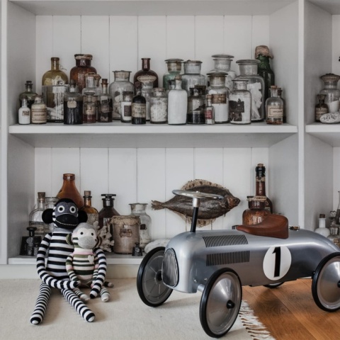 Fototapet, 3D Cabinet of Curios, Raw, Rebel Walls - Img 3