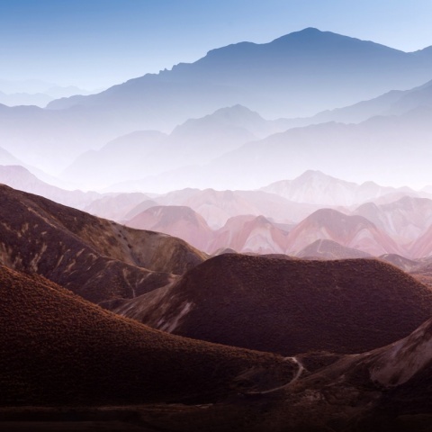 Fototapet, Gradient Mountains, Rebel Walls - Img 2