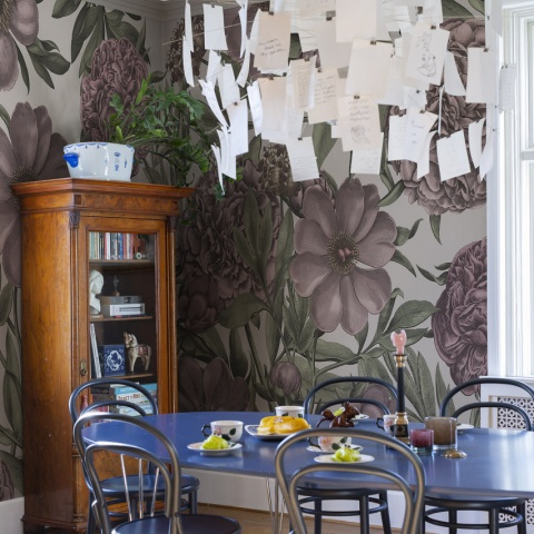Fototapet, Peony Delight, Purple, Rebel Walls - Img 4