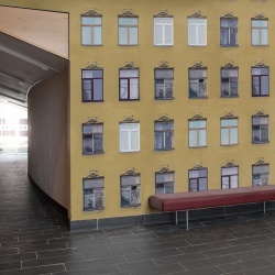 Fototapet, Window Row, Saffron Street, Rebel Walls