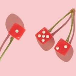Fototapet, Cherry Dice, Pink, Rebel Walls - Img 8