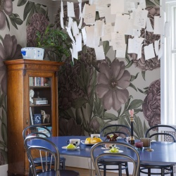 Fototapet, Peony Delight, Purple, Rebel Walls - Img 4