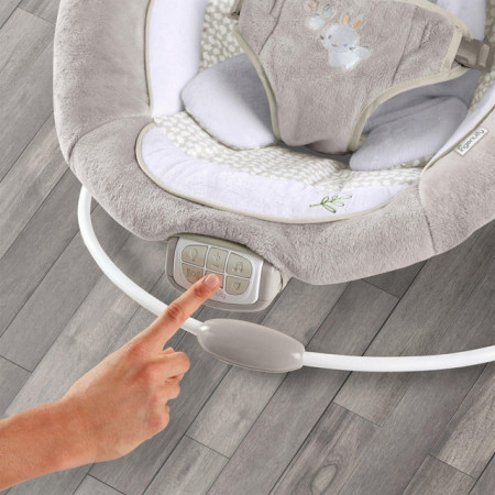 Kids II Ingenuity Lezaljka InLighten Bouncer Twinkle Tails