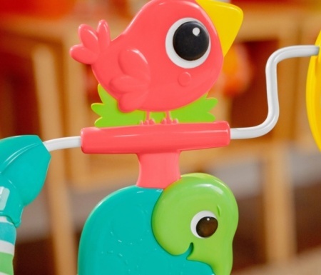 Bright Starts ležaljka za bebe sa igračkama