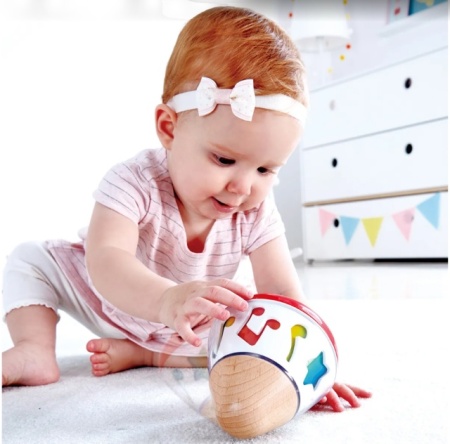 Hape drvena rotirajuća muzička igračka za bebe