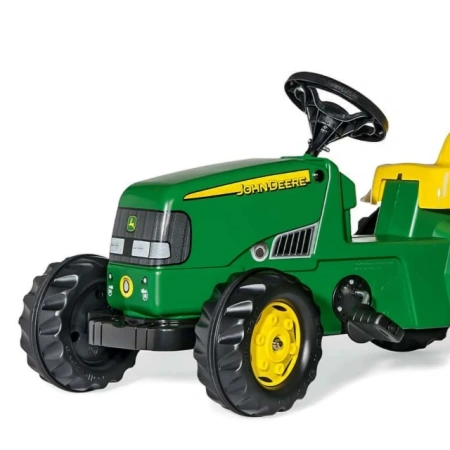 Otvarajuća hauba na John Deere traktoru za decu