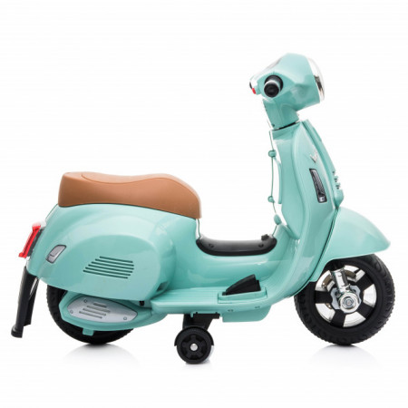 Vespa na akumulator Green