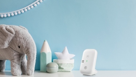 Motorola PIP10 audio bebi alarm sa LED indikatorom