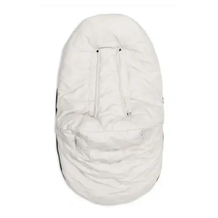 Jollein Embossed Footmuff Sand naličje – bebi navlaka, sigurnost i udobnost