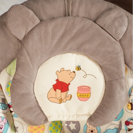 Kids II Disney Baby Muzička ležaljka sa vibracijom Winnie the Pooh Dots &amp; Hunny Pots 60256