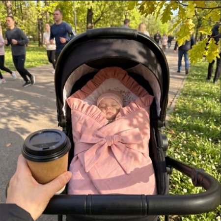Bebi oprema Zeka dunjica roza – korišćenje u kolicima